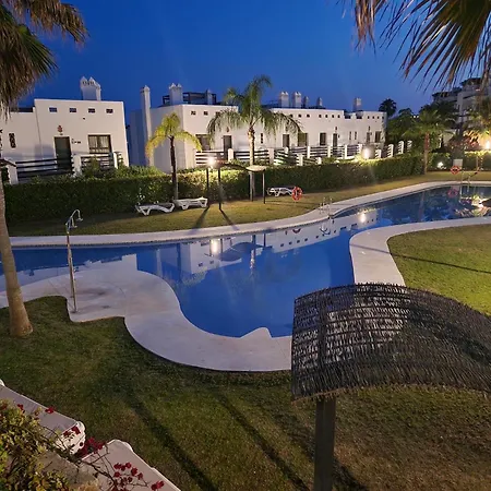 公寓 Charming 2br L Sunsetgolf 埃斯特波纳
